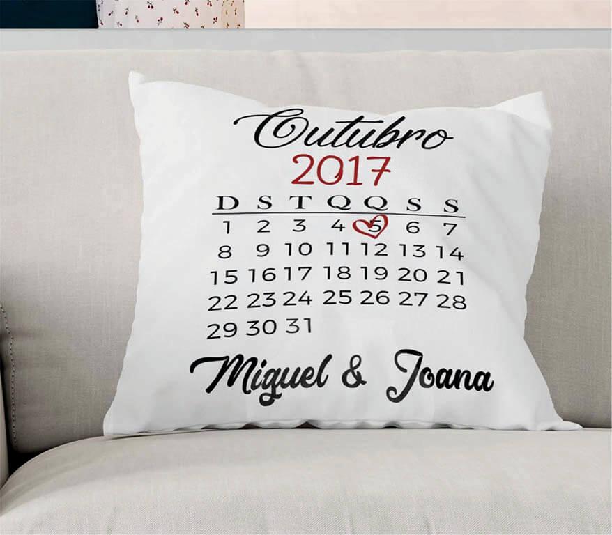 Almofada Calendário - DECOR PRESENTES PERSONALIZADOS